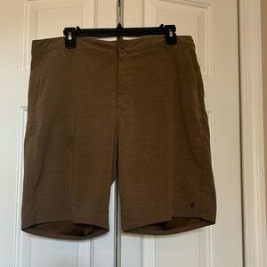 Men's Flat Front Casual Shorts in Brown